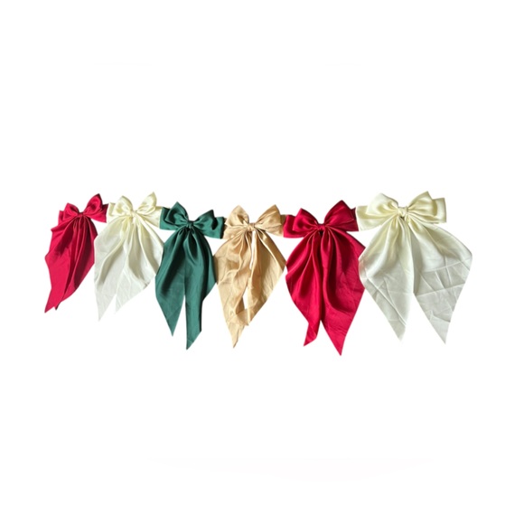 Christmas Holiday Bow Garland - 6 bow length 43.5 inches long - Picture 3 of 3